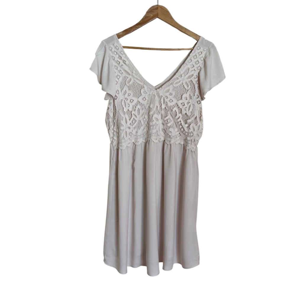 Maurice's Lace Bodice Cream Dress. Size Large